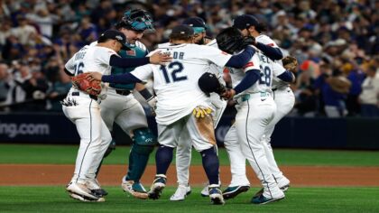 'For my dad ... in Heaven': Mariners fans pour hearts out before historic Game 7