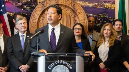 ‘Fight for the city, fight against Trump’: Harrell campaigns for Seattle mayor re-election at Pier 62 concert