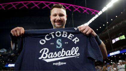 Mariners playoff tickets on sale Thursday, expected to sell out 'extremely fast'