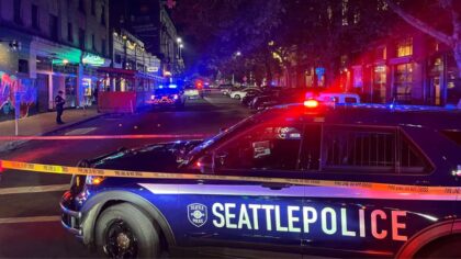 Carjackers hold 20-year-olds at gunpoint in Rainier Valley, suspects at large