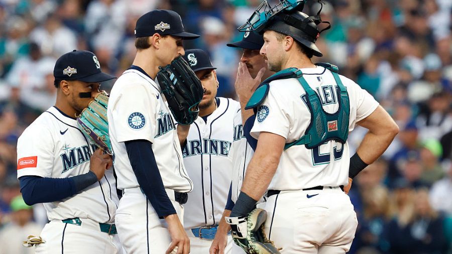 Mariners playoffs Rick Rizzs...